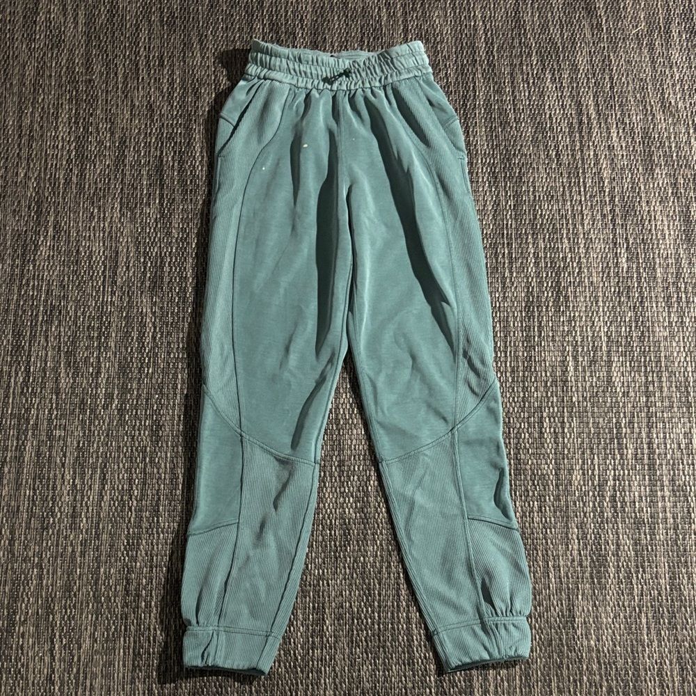 Lululemon Brushed Softstreme Ribbed High Rise Jogger Green Jasper Size 0